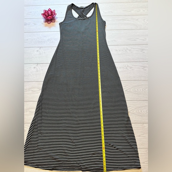 Finn & Clover Maxi Summer Dress - Large - Striped - Picture 9 of 9